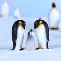 Pinguin Figur aus Kunstharz – Miniatur Schreibtisch & Gartendeko, 17 Varianten