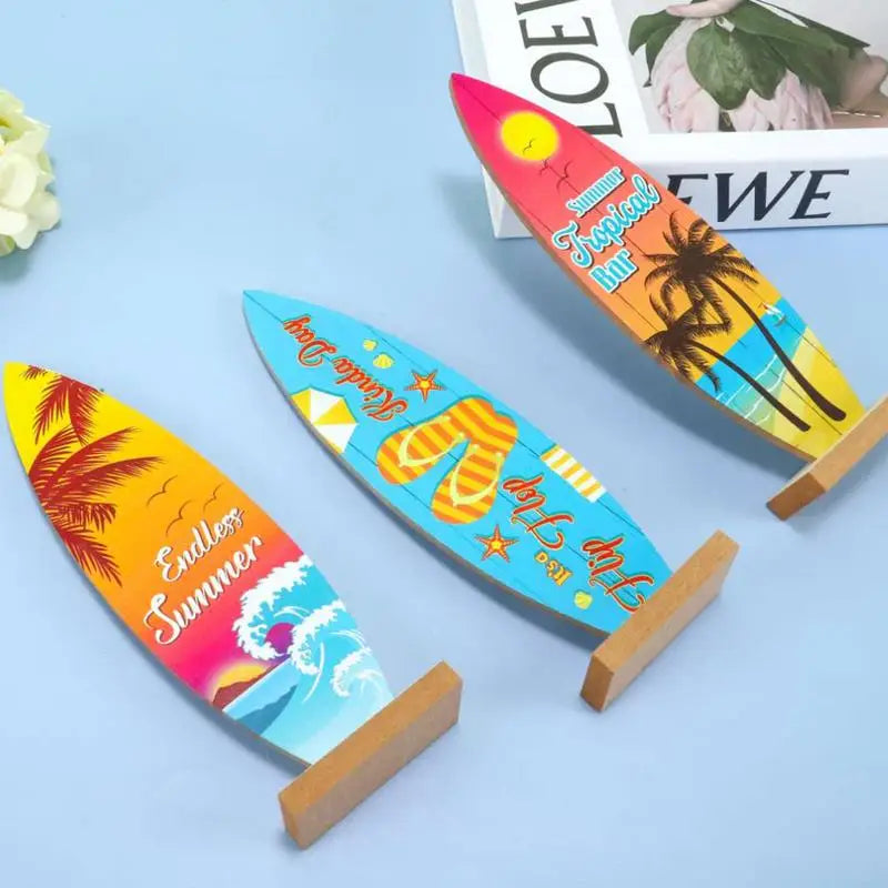 Holz-Surfbrett Tischdeko – 21x6 cm, 4 Motive: Sommer, Flip-Flop, Willkommen & Baum, Strand & Ozean