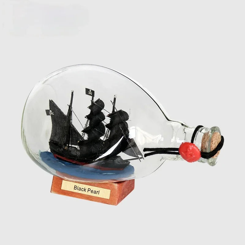 Schiff in der Flasche – Handgefertigte Glas-Dekoflasche mit Segelschiff