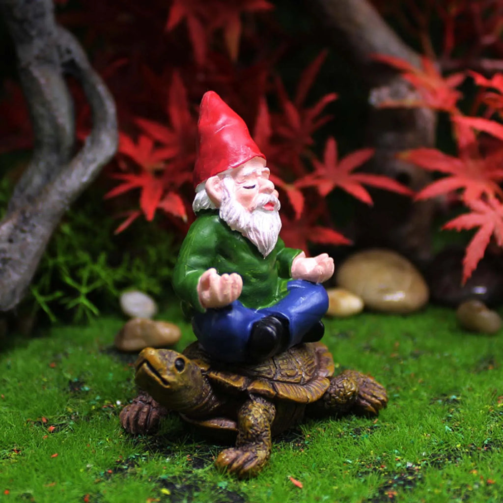 Garten-Gnom Figur Kunstharz – Handgemalt | 7 Motive | Garten & Wohndeko