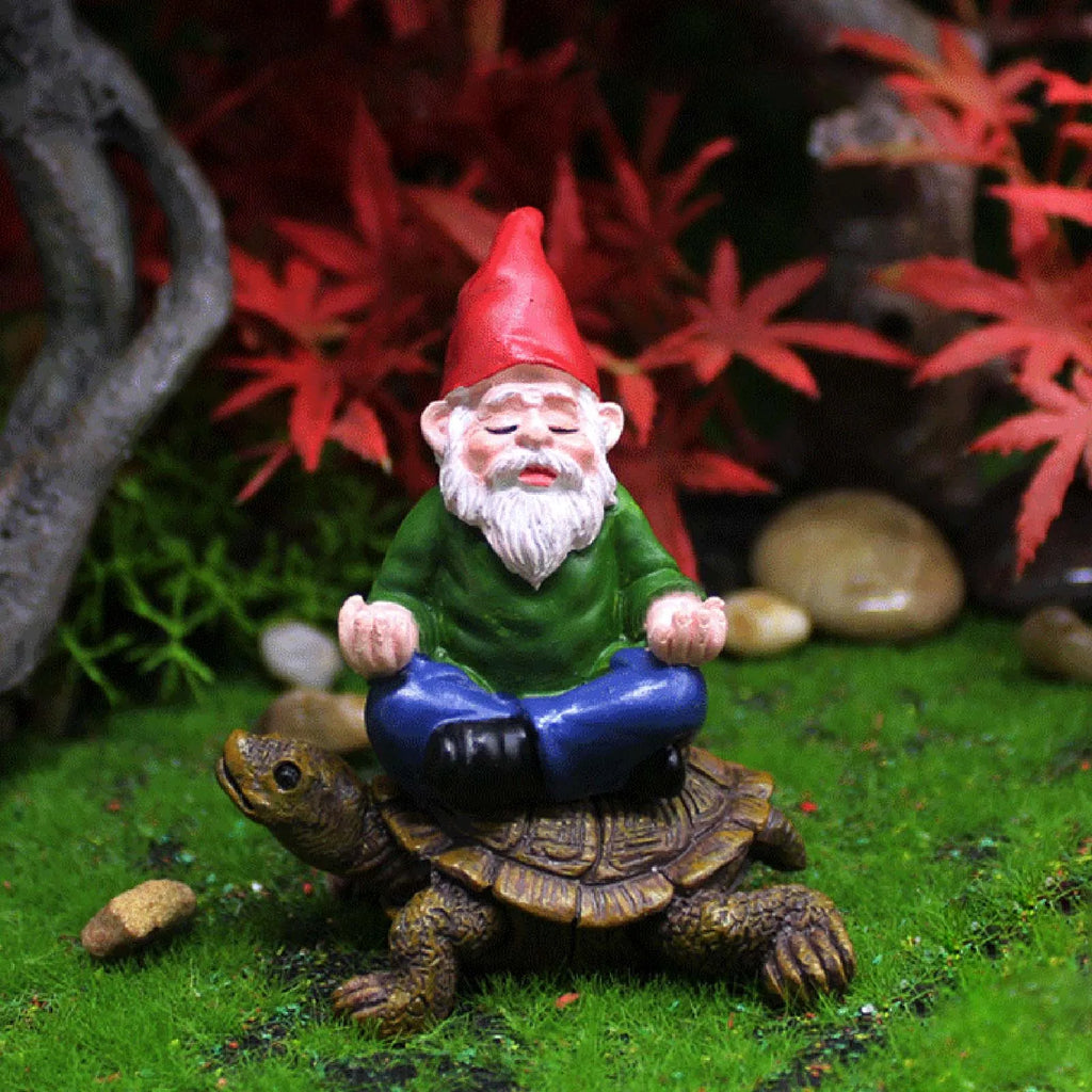 Garten-Gnom Figur Kunstharz – Handgemalt | 7 Motive | Garten & Wohndeko