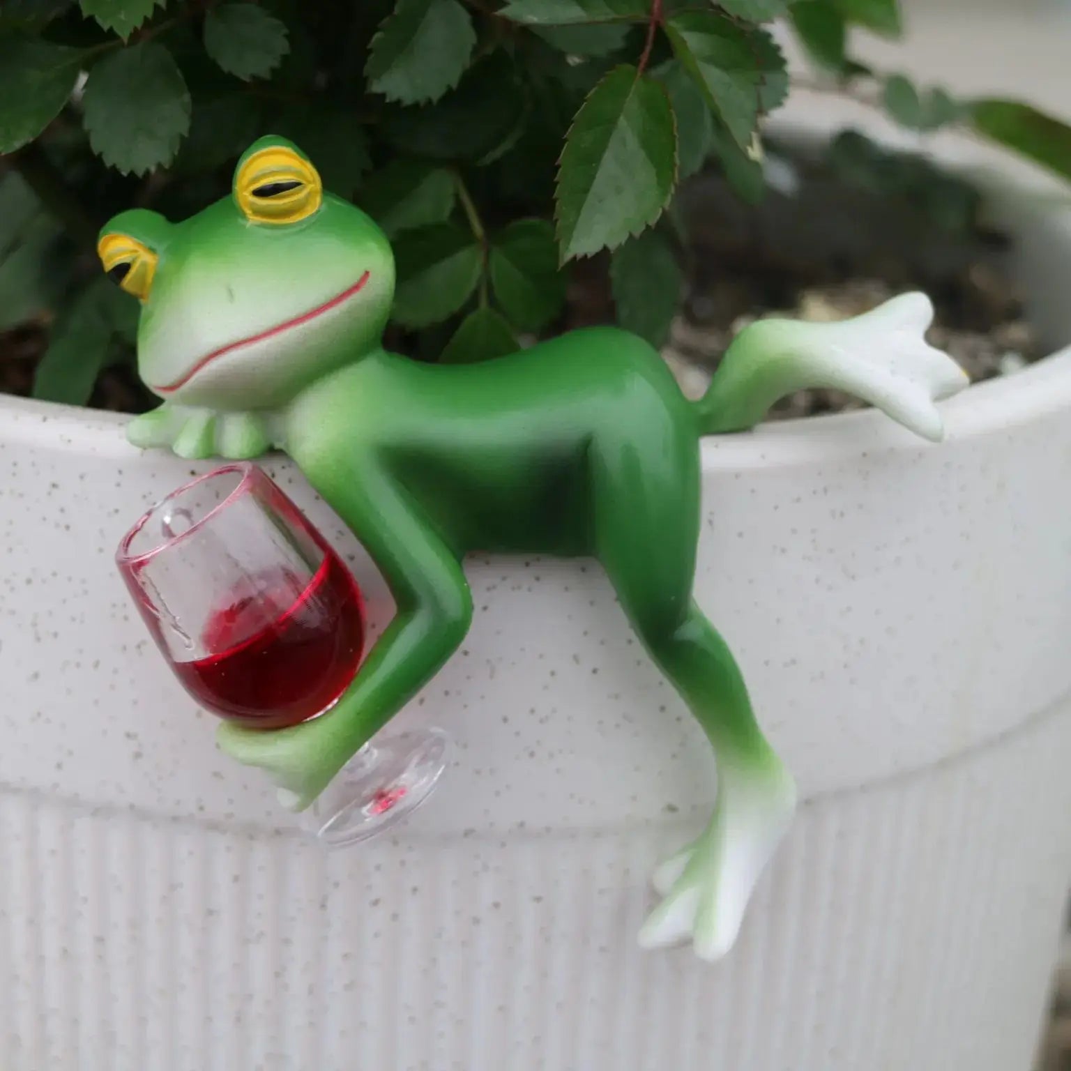Frosch Weinglas Hängedekoration aus Kunstharz – Garten, Teich & Blumentopf