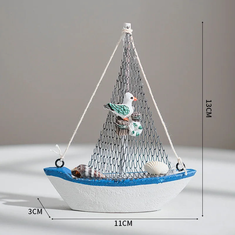 Mini Holz-Segelboot Tischdeko – 10–14 cm, Mediterran, 4 Motive: Möwe, Rettungsring, Steuerrad & Seestern